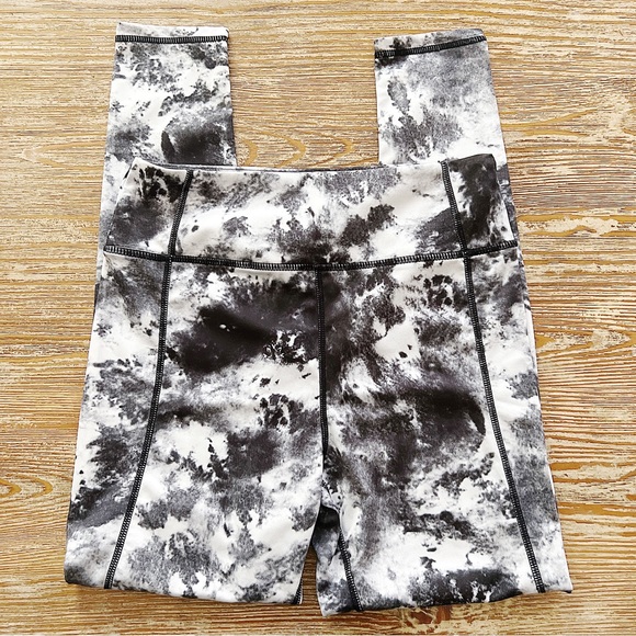 💖PLT Black Tie Dye Acid High Rise Gym Leggings💖 - Picture 2 of 6